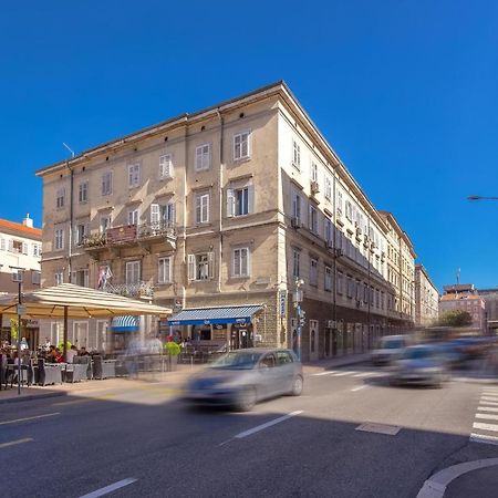 Adria Square Studios Rijeka Exterior foto
